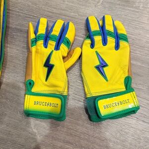 Bruce Bolt YM Batting Gloves Premium Pro Short Cuff